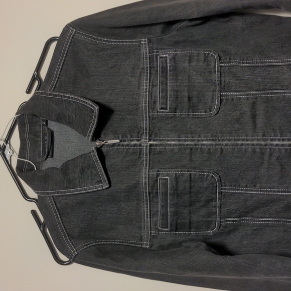 ORLY Women's Jean Denim Jacket White Stitching Chest Pockets One Button Cuffs - Picture 13 of 16